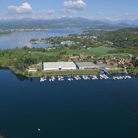 Hotel Houseboat Noemi Yacht Club Marina Di Verbella Lisanza Zewnętrze zdjęcie