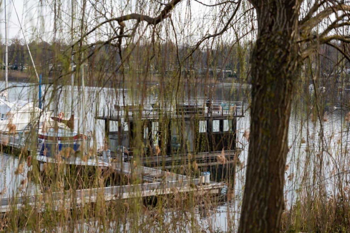 Hotel Houseboat Noemi Yacht Club Marina Di Verbella Lisanza Zewnętrze zdjęcie