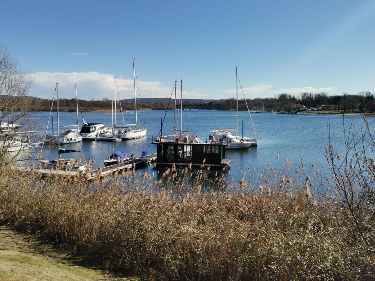 Hotel Houseboat Noemi Yacht Club Marina Di Verbella Lisanza Zewnętrze zdjęcie