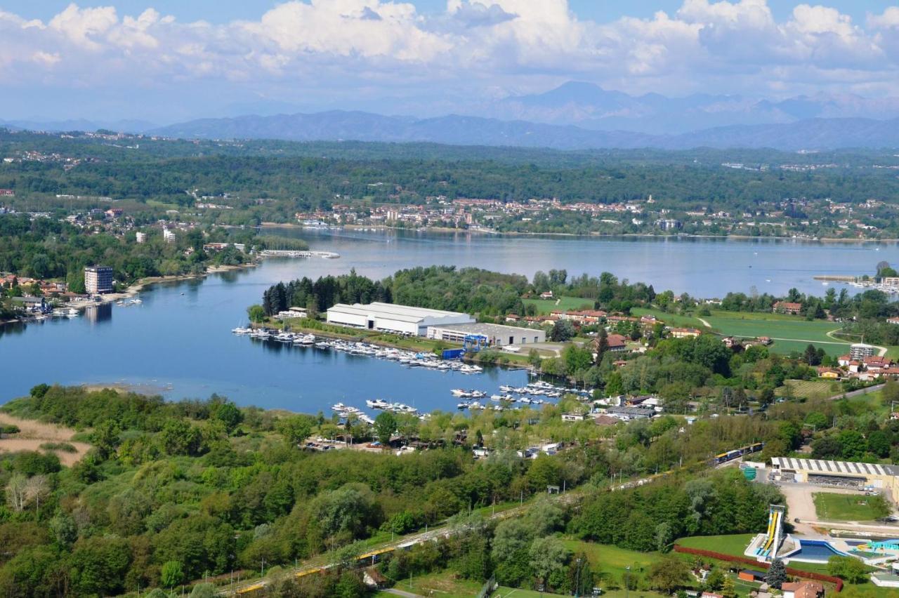 Hotel Houseboat Noemi Yacht Club Marina Di Verbella Lisanza Zewnętrze zdjęcie